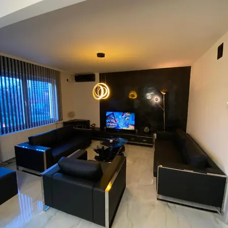 King Lux Apartment