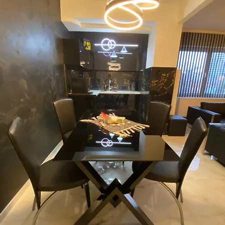 King Lux Apartment